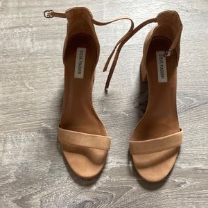 Steve Madden Nude Heels